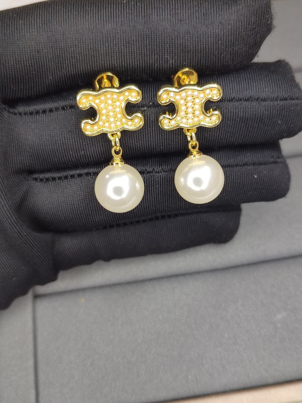 18K Celine Pearls Earrings